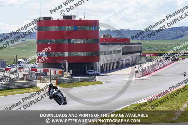 cadwell no limits trackday;cadwell park;cadwell park photographs;cadwell trackday photographs;enduro digital images;event digital images;eventdigitalimages;navarra;no limits trackdays;peter wileman photography;racing digital images;trackday digital images;trackday photos